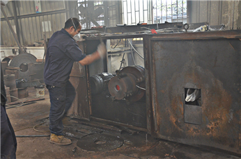 離心鑄造機(jī)